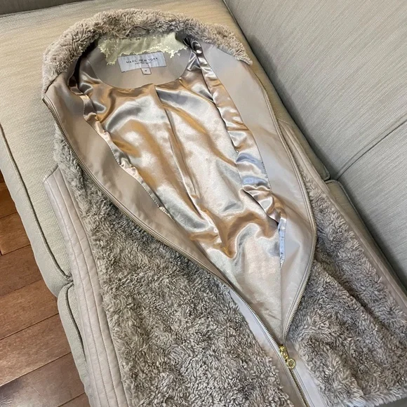 Marc New York - Andrew Marc, faux fur/faux leather women's vest, sz M - Picture 6 of 8